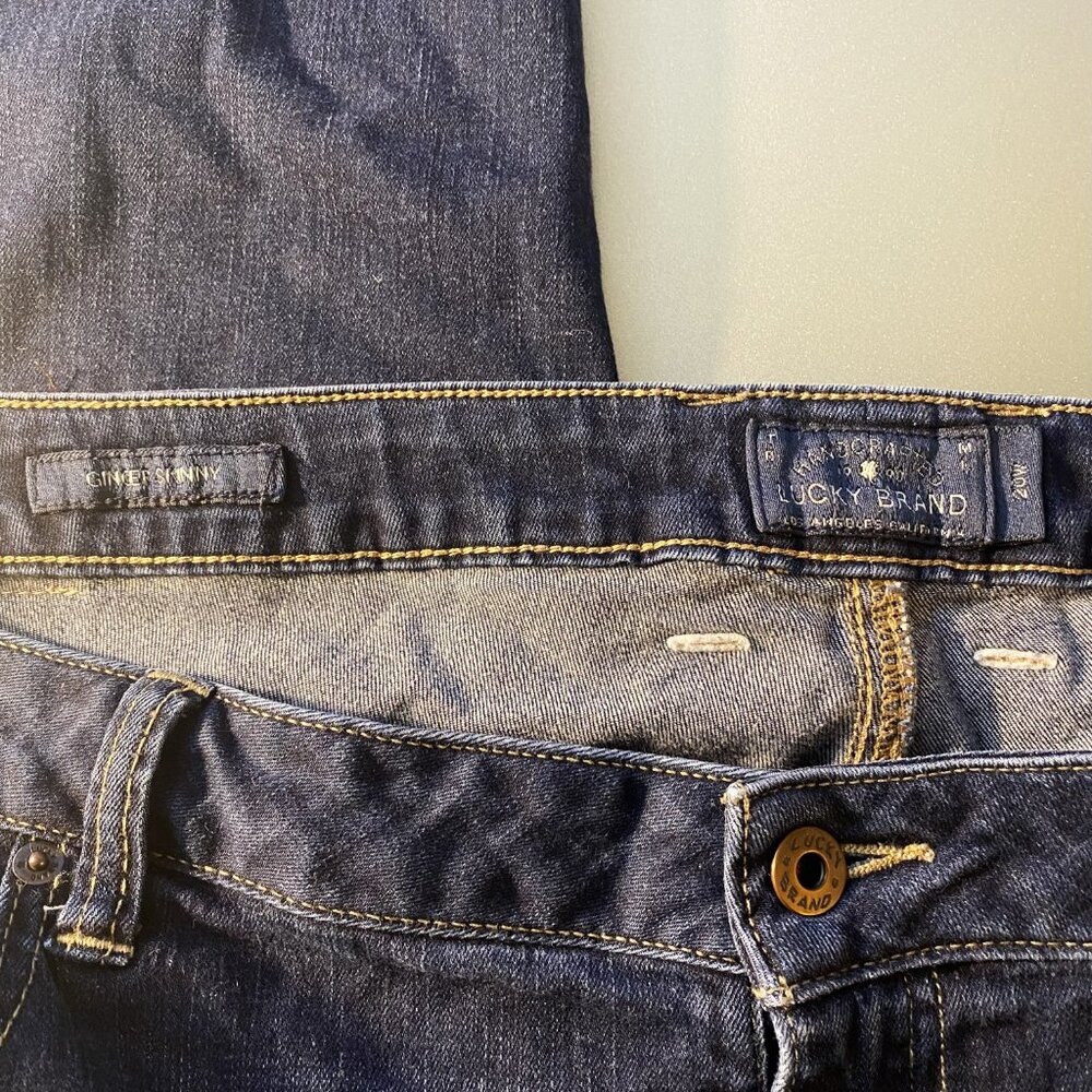 Lucky Brand Ginger Skinny Jeans Denim Size 20 2% Spandex High Rise 42" Waist - Picture 3 of 3